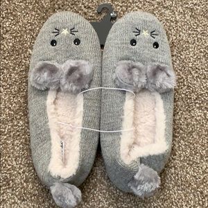 Joe Boxer Grey and White Bunny Slippers